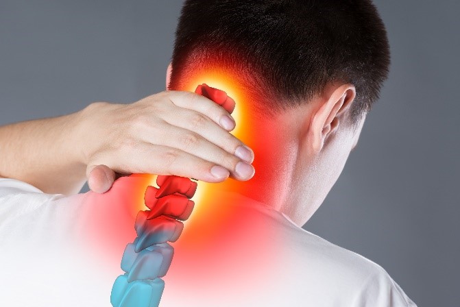 برای گردن درد به چه متخصصی مراجعه کنیم